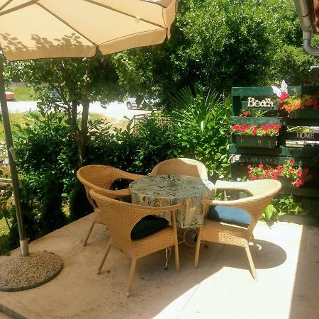 Lovely Apartment With Garden And Terrace リエカ エクステリア 写真